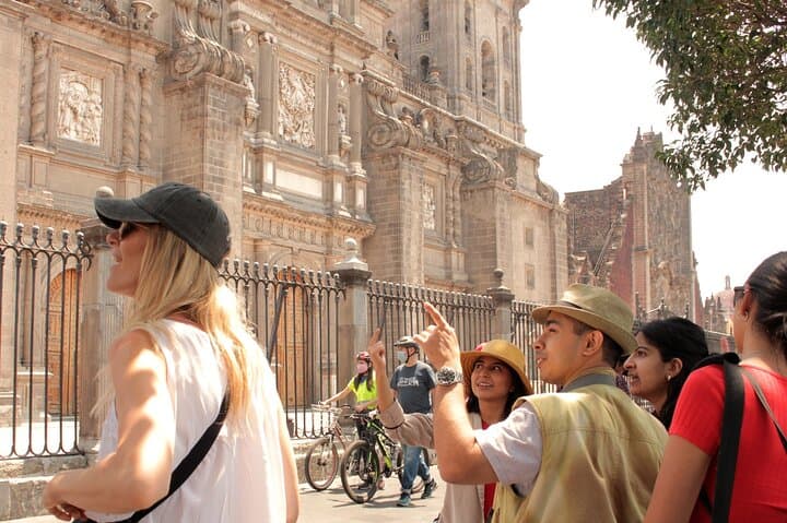 Image of Architectural Walking Tour in Mexico City